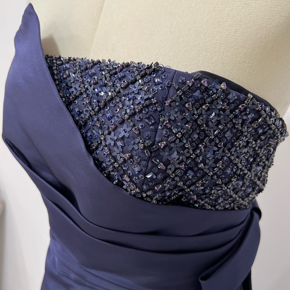 Carolina Herrera Strapless Embellished Silk Faille Gown Navy US:4 Dress - Picture 5 of 14